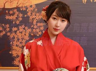 秀人网 - 牛仔裤写真，每个角度都透着软软爱吃肉的懒散与随意