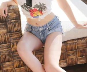 美媛馆 - 在Ellie艾栗栗的浴室，美图足以让人反复回味，就像你最爱的泡泡浴。