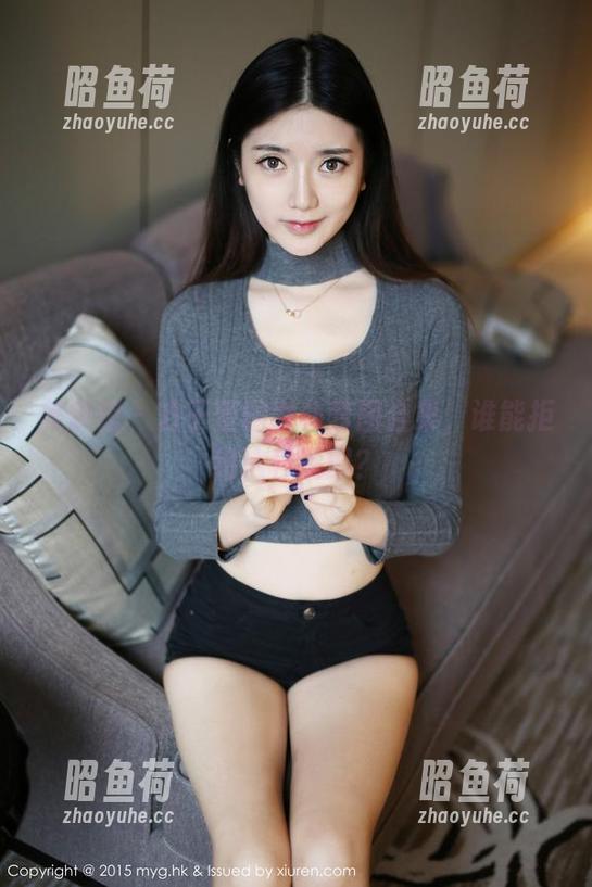 美媛馆 - 方子萱的女仆套图合集，谁能拒绝这种氛围？