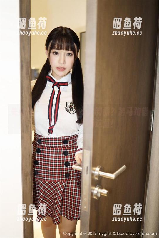 美媛馆 - 朱可儿Flower制服？踏马跑错片场了，原图看这里！