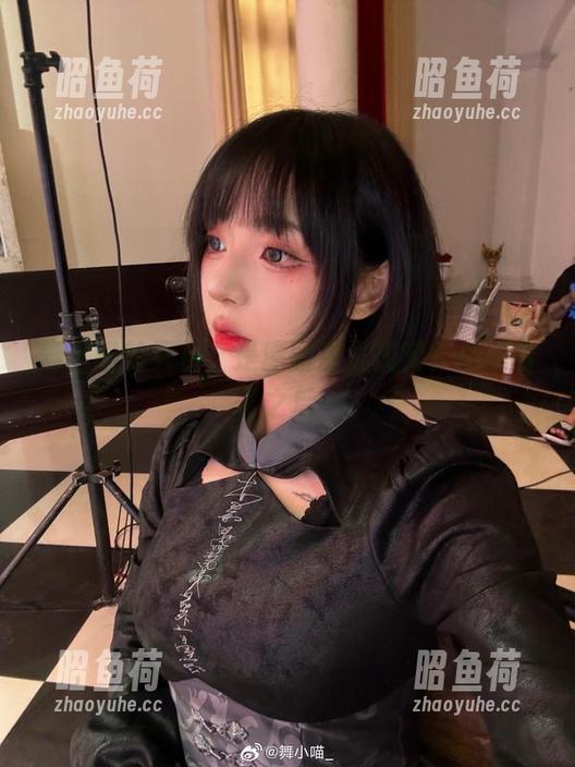 舞小喵的天台，是原图还是现实？仔细看了之后…