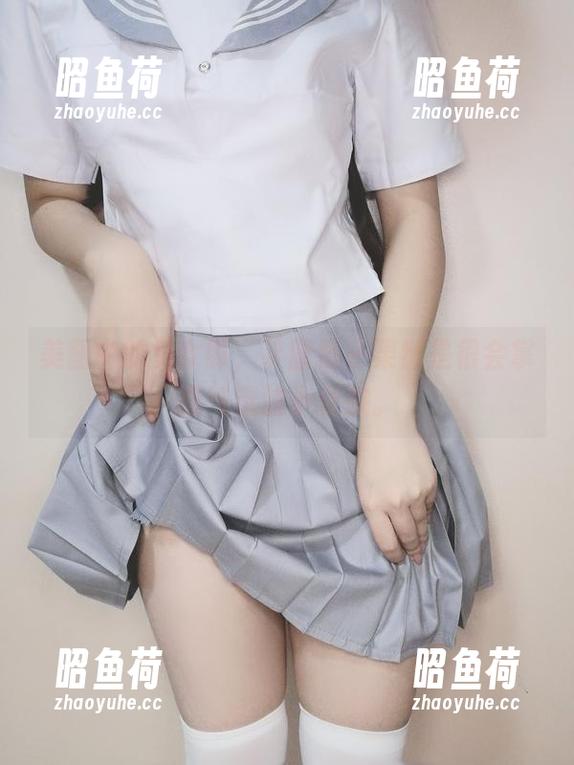 美图中的兔女郎，芋圆侑子果然是很会掌握气氛的小女孩。