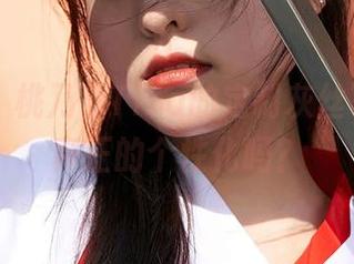 蜜桃社 - 桃乃香Tina的定制灰丝写真，是真正的个性化吗？