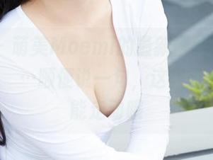 蜜桃社 - 萌美Moemi的最新蕾丝写真，بالصورة…顺便说一句，这裙子好像不太能走动哦