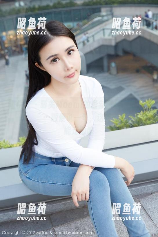 蜜桃社 - 萌美Moemi的最新蕾丝写真，بالصورة…顺便说一句，这裙子好像不太能走动哦