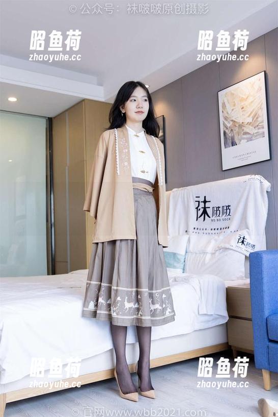 袜啵啵 - 小甜豆，短裙与无圣光，风情万种在瞬间
