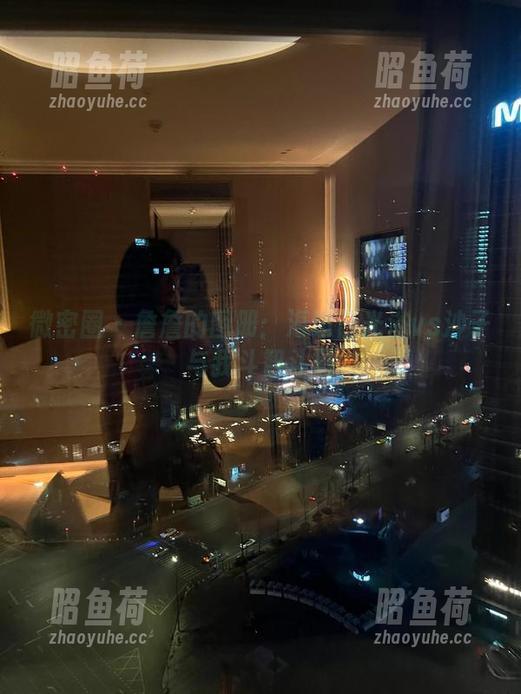 詹詹 微密圈 - 詹詹的图册:海边日光浴vs沙子与我斗智斗勇