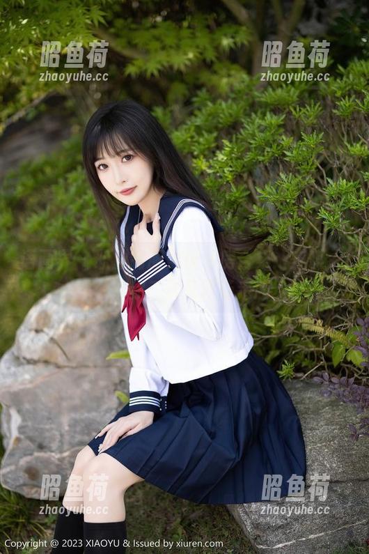 语画界 - 职业制服黑丝私房合集：安琪yee带你二次元职场走起