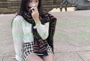 微密圈 - 免费软妹小九九蓝色小裙纸图集——模糊的地方总是让人想多