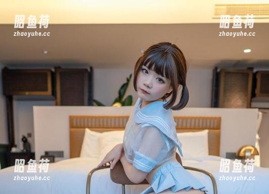 铁打萌萌_moi 这组美图让人想回到学生时代,铁打萌萌_moi和PA15校服的恶搞结合!