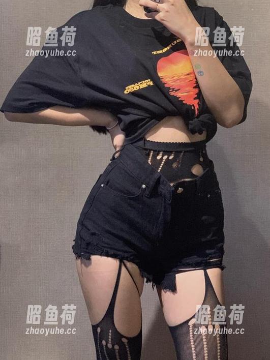 微密圈 - 不太一样的后妈蕾丝裙合集，陈佩奇网盘里的私房影像