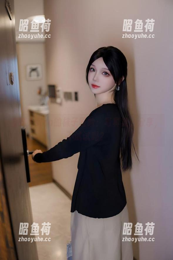 雪晴Astra的袜子冒险：写真集、分享，不试试吗？
