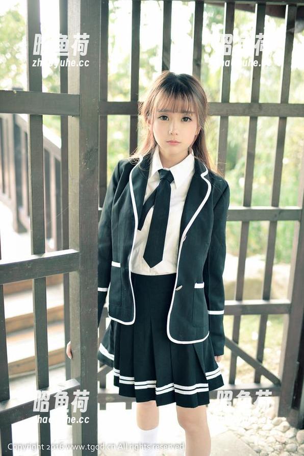 青豆客-刘飞儿Faye 青豆客 - 刘飞儿Faye棉袜写真集,高清内容保障你的‘袜’期盼不落空!