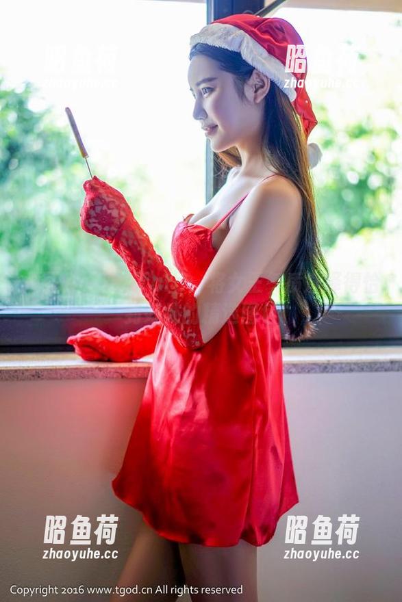 青豆客 - 晓艾fafa：将女王气质演绎得恰到好处的精选图包