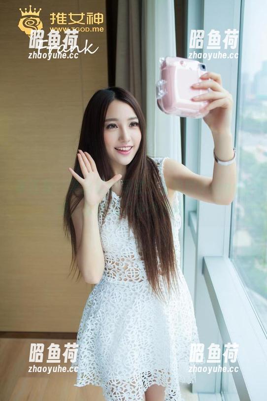 青豆客 - 黑丝丛中寻宝：王婉悠Queen在线，原图藏了多少小心思？