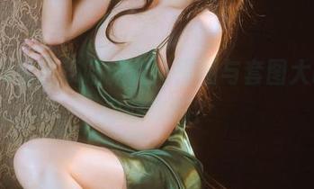 日常戏精香草喵露露：原图与套图大PK，你敢来吗？