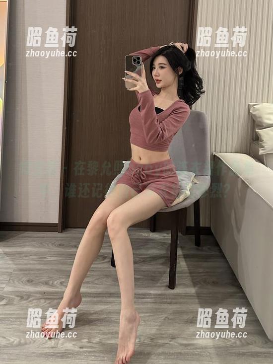 微密圈 - 在黎允熙baby的连衣裙作品集中,谁还记得自己家衣柜的惨烈?